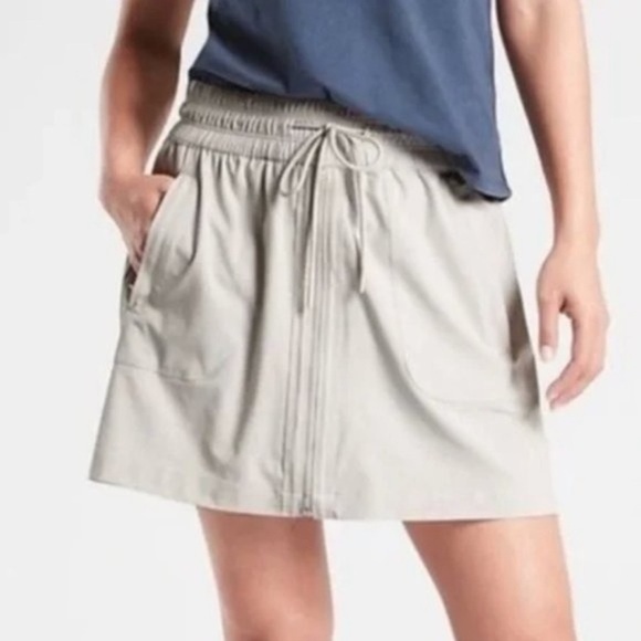 ATHLETA tan zip front Skorts - Picture 1 of 13